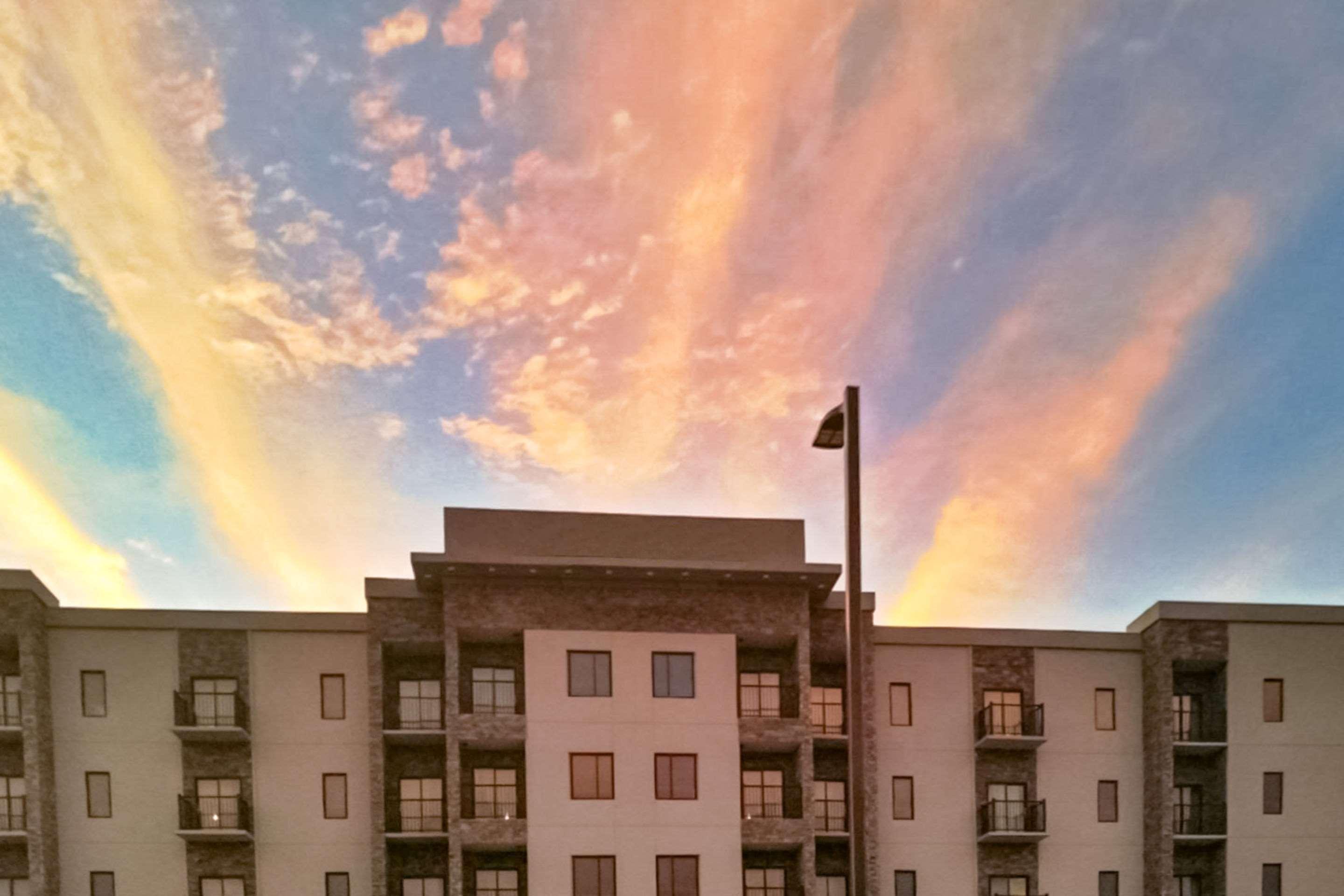 Garland Hotel, Ascend Hotel Collection New Concord Exterior photo